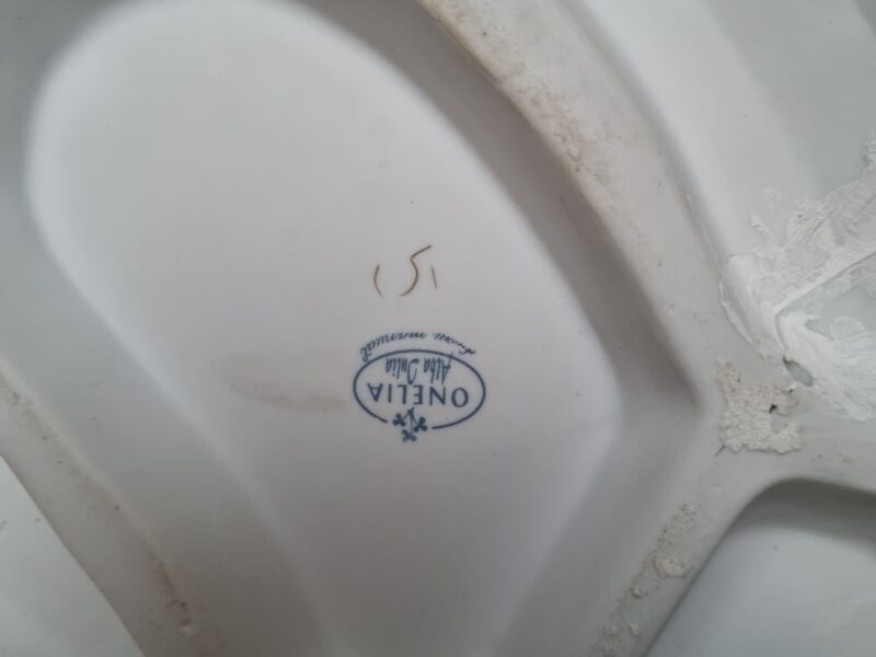 Narzeczona para na&nbsp;fotelach | średnia figura porcelanowa | figura.004 - zdjęcie 2