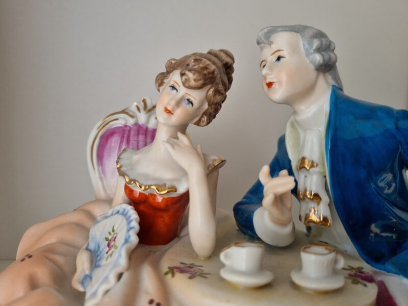 Hrabia i&nbsp;hrabina przy porannej kawie | duża figura porcelanowa | figura.007 - zdjęcie 1