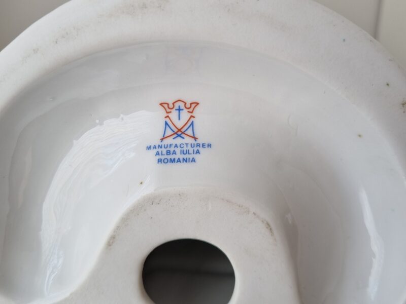 Dama w&nbsp;koronkowej sukni | średnia figura porcelanowa | figura.006 - zdjęcie 2