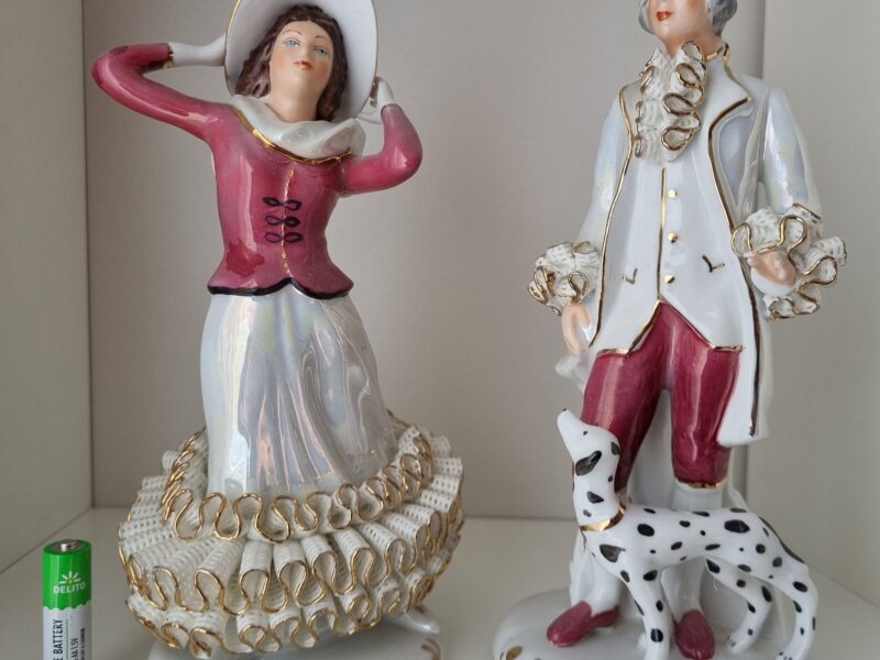 Hrabia na&nbsp;spacerze z&nbsp;psem | duża figura porcelanowa | figura.011 - zdjęcie 2